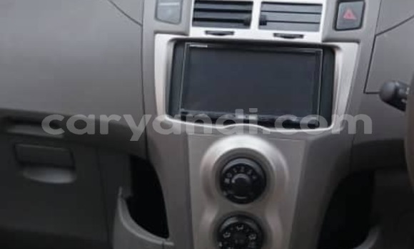 Acheter Occasion Voiture Toyota Vitz Rouge à Chinsali, Nord Acheter Occasion Voiture Toyota Vitz Rouge à Chinsali, Nord