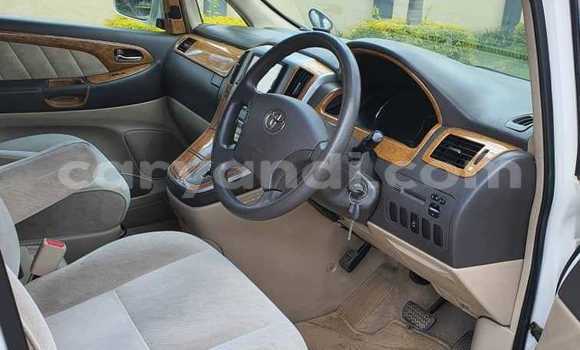Acheter Occasion Voiture Toyota Alphard Blanc à Chingola, Zambie Acheter Occasion Voiture Toyota Alphard Blanc à Chingola, Zambie