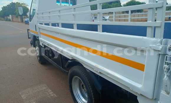 Acheter Occasion Utilitaire Isuzu FTR 850 Blanc à Chinsali, Nord Acheter Occasion Utilitaire Isuzu FTR 850 Blanc à Chinsali, Nord