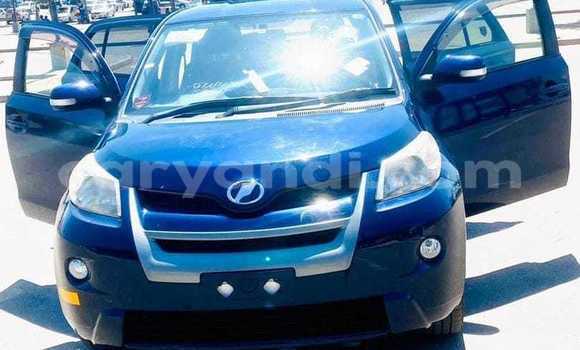 Nunua Ilio tumika Toyota IST Bluu Gari ndani ya Chingola nchini Zambia