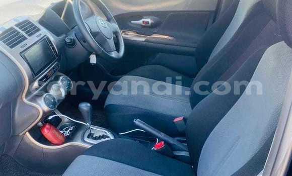 Acheter Occasion Voiture Toyota IST Bleu à Chingola, Zambie Acheter Occasion Voiture Toyota IST Bleu à Chingola, Zambie