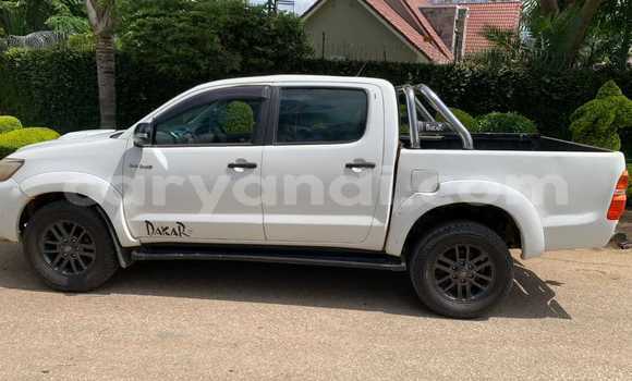 Acheter Occasion Voiture Toyota Hilux Blanc à Chililabombwe, Copperbelt Acheter Occasion Voiture Toyota Hilux Blanc à Chililabombwe, Copperbelt