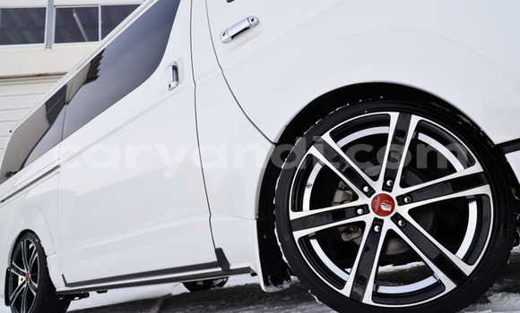 Buy Used Toyota Hiace White Car in Lusaka in Zambia Buy Used Toyota Hiace White Car in Lusaka in Zambia