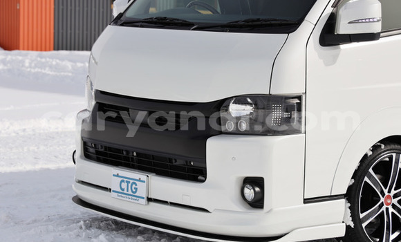 Buy Used Toyota Hiace White Car in Lusaka in Zambia Buy Used Toyota Hiace White Car in Lusaka in Zambia