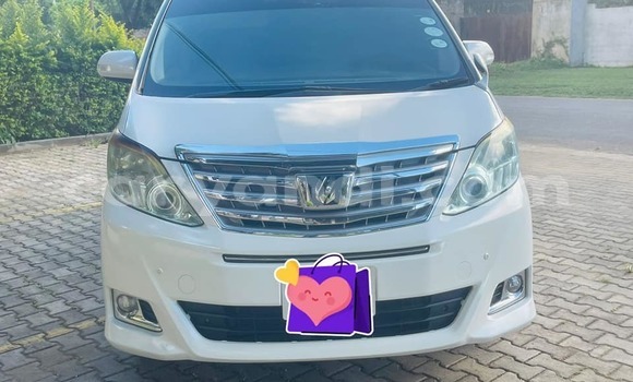 Tenga Tsaru Toyota Alphard Zvimwe Mota in Lusaka in Zambia