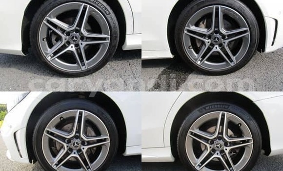 Acheter Occasion Voiture Mercedes-Benz C250 coupe Autre à Lusaka, Zambie Acheter Occasion Voiture Mercedes-Benz C250 coupe Autre à Lusaka, Zambie