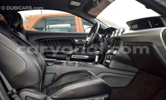 Acheter Import Voiture Ford Mustang Noir à Import - Dubai, Zambie Acheter Import Voiture Ford Mustang Noir à Import - Dubai, Zambie