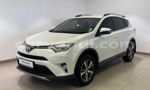 Acheter Occasion Voiture Toyota RAV4 Blanc à Chingola, Zambie Acheter Occasion Voiture Toyota RAV4 Blanc à Chingola, Zambie