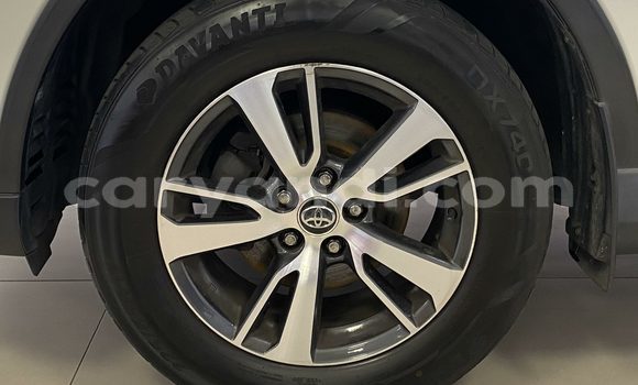 Acheter Occasion Voiture Toyota RAV4 Blanc à Chingola, Zambie Acheter Occasion Voiture Toyota RAV4 Blanc à Chingola, Zambie