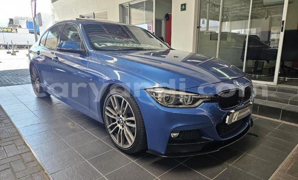 Nunua Ilio tumika BMW 3–Series Bluu Gari ndani ya Lusaka nchini Zambia