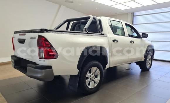 Buy Used Toyota Hilux White Car in Lusaka in Zambia Buy Used Toyota Hilux White Car in Lusaka in Zambia