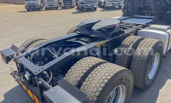 Nunua Ilio tumika Nissan UD Nyeupe Lori ndani ya Lusaka nchini Zambia Nunua Ilio tumika Nissan UD Nyeupe Lori ndani ya Lusaka nchini Zambia