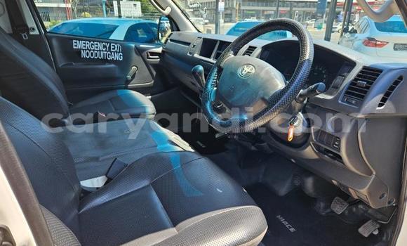 Nunua Ilio tumika Toyota Hiace Nyeupe Gari ndani ya Lusaka nchini Zambia Nunua Ilio tumika Toyota Hiace Nyeupe Gari ndani ya Lusaka nchini Zambia