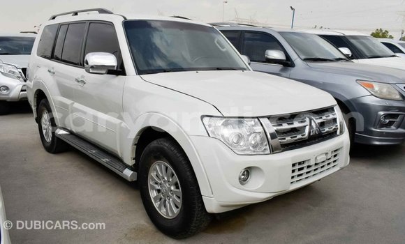 Acheter Import Voiture Mitsubishi Pajero Blanc à Import - Dubai, Zambie Acheter Import Voiture Mitsubishi Pajero Blanc à Import - Dubai, Zambie