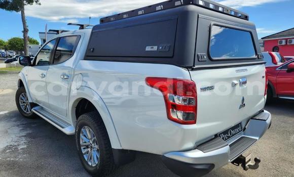 Buy Used Mitsubishi Triton White Car in Lusaka in Zambia Buy Used Mitsubishi Triton White Car in Lusaka in Zambia