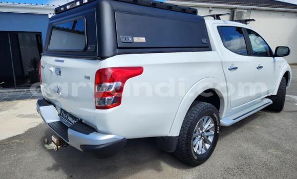 Buy Used Mitsubishi Triton White Car in Lusaka in Zambia Buy Used Mitsubishi Triton White Car in Lusaka in Zambia