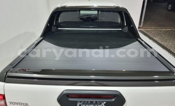 Buy Used Toyota Hilux White Car in Lusaka in Zambia Buy Used Toyota Hilux White Car in Lusaka in Zambia