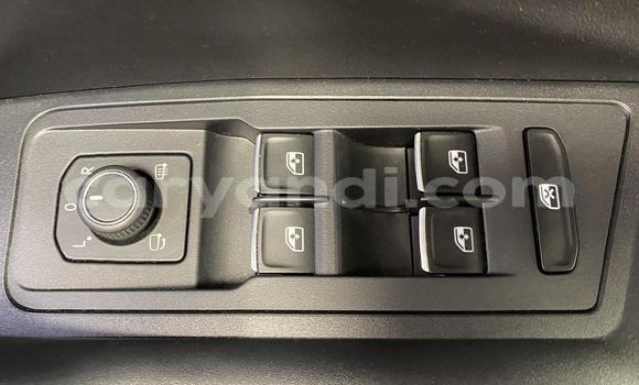 Buy Used Volkswagen T-Roc White Car in Lusaka in Zambia Buy Used Volkswagen T-Roc White Car in Lusaka in Zambia