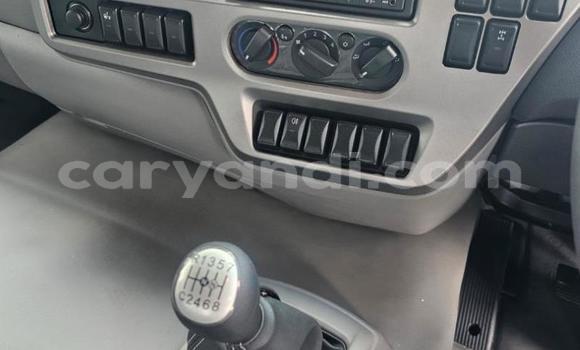 Acheter Occasion Utilitaire Nissan UD Blanc à Lusaka, Zambie Acheter Occasion Utilitaire Nissan UD Blanc à Lusaka, Zambie