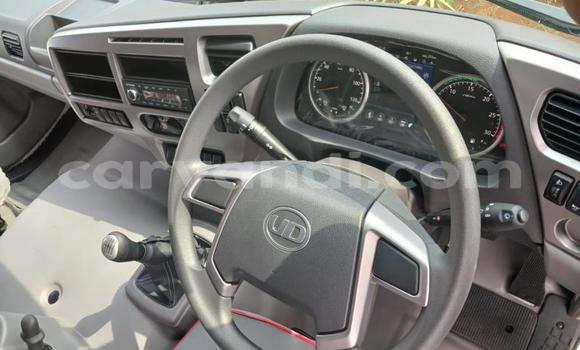 Acheter Occasion Utilitaire Nissan UD Blanc à Lusaka, Zambie Acheter Occasion Utilitaire Nissan UD Blanc à Lusaka, Zambie