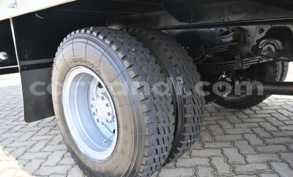 Acheter Occasion Utilitaire Toyota Dyna Blanc à Livingstone, Zambie Acheter Occasion Utilitaire Toyota Dyna Blanc à Livingstone, Zambie