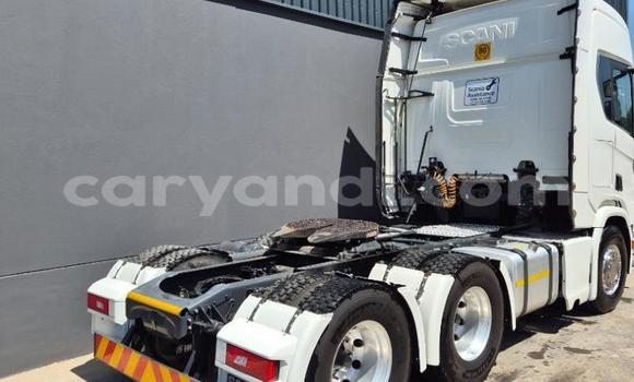 Buy Used Scania R420 White Truck in Livingstone in Zambia Buy Used Scania R420 White Truck in Livingstone in Zambia