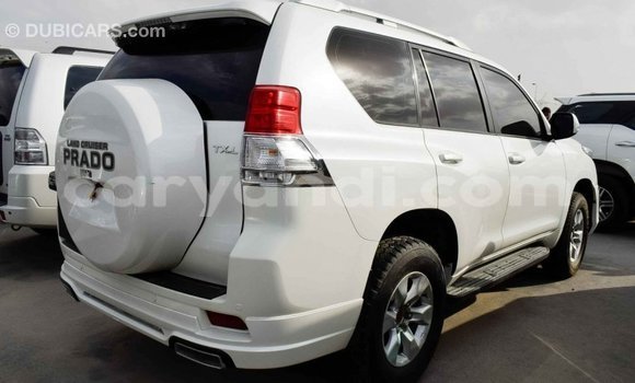 Nunua Imported Toyota Prado Nyeupe Gari ndani ya Import - Dubai nchini Zambia Nunua Imported Toyota Prado Nyeupe Gari ndani ya Import - Dubai nchini Zambia