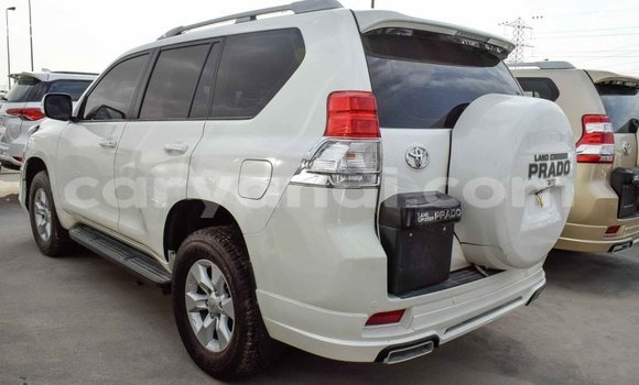 Nunua Imported Toyota Prado Nyeupe Gari ndani ya Import - Dubai nchini Zambia Nunua Imported Toyota Prado Nyeupe Gari ndani ya Import - Dubai nchini Zambia
