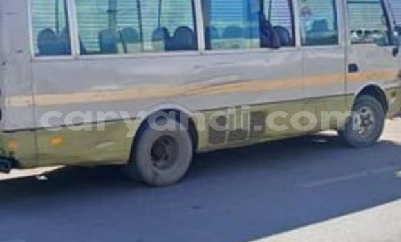 Tenga Tsaru Rolls-Royce Camargue Zvimwe Mota in Lusaka in Zambia Tenga Tsaru Rolls-Royce Camargue Zvimwe Mota in Lusaka in Zambia