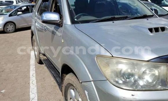 Tenga Tsaru Toyota Fortuner Zvimwe Mota in Lusaka in Zambia Tenga Tsaru Toyota Fortuner Zvimwe Mota in Lusaka in Zambia