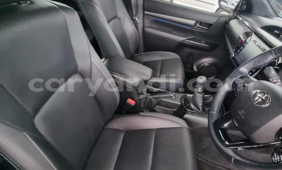 Tenga Tsaru Toyota Hilux Chena Mota in Solwezi in North-Western Tenga Tsaru Toyota Hilux Chena Mota in Solwezi in North-Western