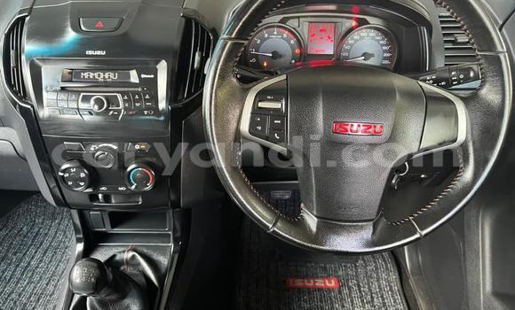 Buy Used Isuzu D–MAX White Car in Livingstone in Zambia Buy Used Isuzu D–MAX White Car in Livingstone in Zambia