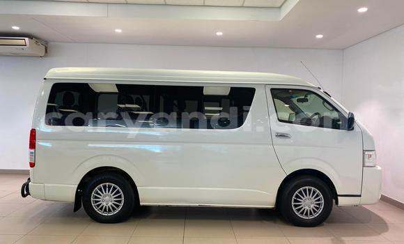 Buy Used Toyota Hiace White Car in Lusaka in Zambia Buy Used Toyota Hiace White Car in Lusaka in Zambia
