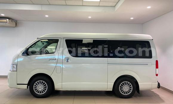 Buy Used Toyota Hiace White Car in Lusaka in Zambia Buy Used Toyota Hiace White Car in Lusaka in Zambia