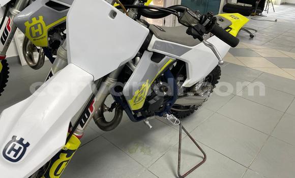 Acheter Occasion Moto Husqvarna TC Beige à Lusaka, Zambie
