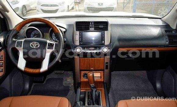 Nunua Imported Toyota Prado Nyeupe Gari ndani ya Import - Dubai nchini Zambia Nunua Imported Toyota Prado Nyeupe Gari ndani ya Import - Dubai nchini Zambia