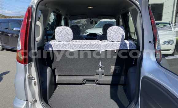 Nunua Ilio tumika Toyota FunCargo Fedha Gari ndani ya Lusaka nchini Zambia Nunua Ilio tumika Toyota FunCargo Fedha Gari ndani ya Lusaka nchini Zambia