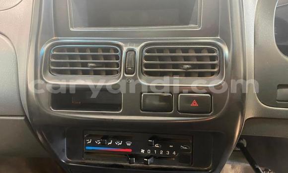 Acheter Occasion Voiture Nissan NP 300 Blanc à Lusaka, Zambie Acheter Occasion Voiture Nissan NP 300 Blanc à Lusaka, Zambie