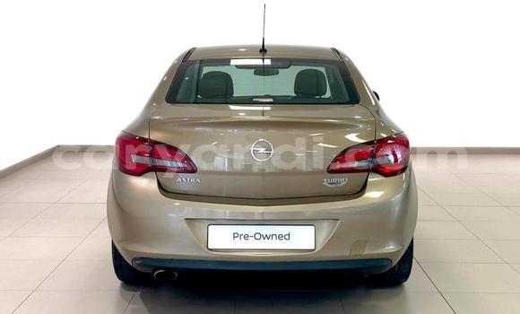 Acheter Occasion Voiture Opel Astra Beige à Lusaka, Zambie Acheter Occasion Voiture Opel Astra Beige à Lusaka, Zambie