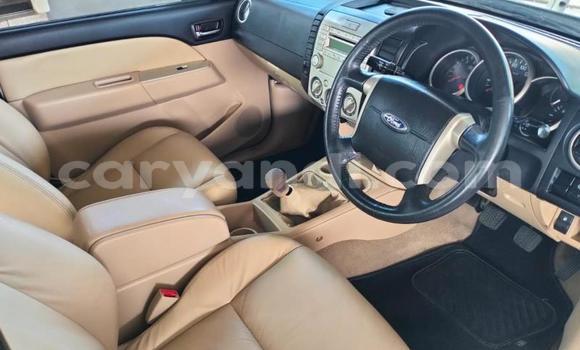 Acheter Occasion Voiture Ford Everest Gris à Lusaka, Zambie Acheter Occasion Voiture Ford Everest Gris à Lusaka, Zambie