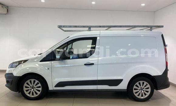 Acheter Occasion Voiture Ford Torino Blanc à Lusaka, Zambie Acheter Occasion Voiture Ford Torino Blanc à Lusaka, Zambie