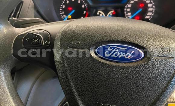 Acheter Occasion Voiture Ford Torino Blanc à Lusaka, Zambie Acheter Occasion Voiture Ford Torino Blanc à Lusaka, Zambie