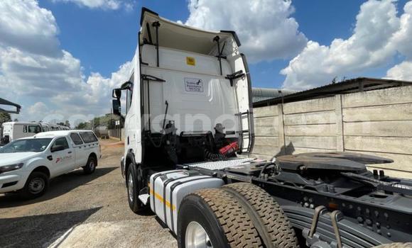 Acheter Occasion Utilitaire Scania R420 Blanc à Lusaka, Zambie Acheter Occasion Utilitaire Scania R420 Blanc à Lusaka, Zambie