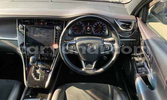 Acheter Occasion Voiture Toyota Harrier Noir à Livingstone, Zambie Acheter Occasion Voiture Toyota Harrier Noir à Livingstone, Zambie