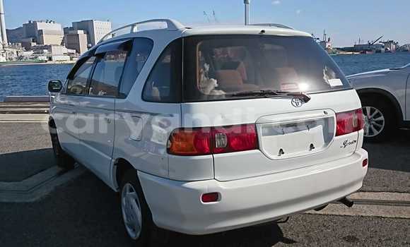 Nunua Ilio tumika Toyota Epsun Nyeupe Gari ndani ya Livingstone nchini Zambia Nunua Ilio tumika Toyota Epsun Nyeupe Gari ndani ya Livingstone nchini Zambia