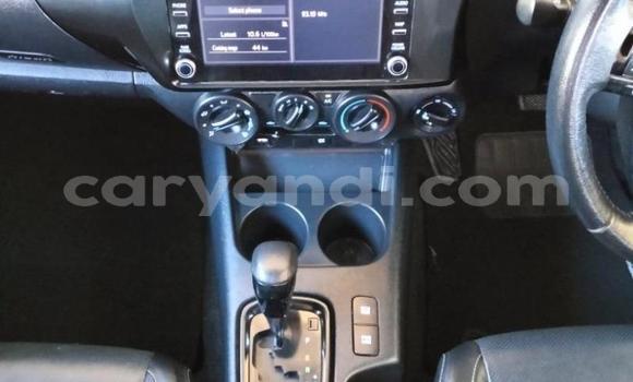 Acheter Occasion Voiture Toyota Hilux Blanc à Lusaka, Zambie Acheter Occasion Voiture Toyota Hilux Blanc à Lusaka, Zambie