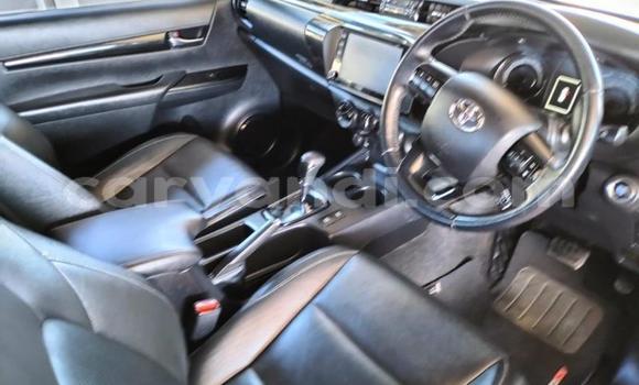 Acheter Occasion Voiture Toyota Hilux Blanc à Lusaka, Zambie Acheter Occasion Voiture Toyota Hilux Blanc à Lusaka, Zambie