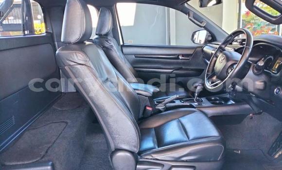 Acheter Occasion Voiture Toyota Hilux Blanc à Lusaka, Zambie Acheter Occasion Voiture Toyota Hilux Blanc à Lusaka, Zambie