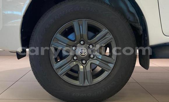 Acheter Occasion Voiture Toyota Hilux Blanc à Lusaka, Zambie Acheter Occasion Voiture Toyota Hilux Blanc à Lusaka, Zambie