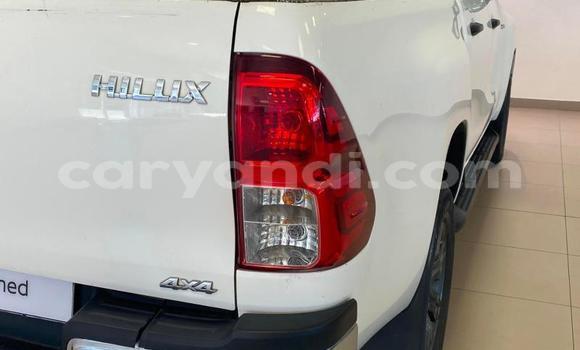 Acheter Occasion Voiture Toyota Hilux Blanc à Lusaka, Zambie Acheter Occasion Voiture Toyota Hilux Blanc à Lusaka, Zambie